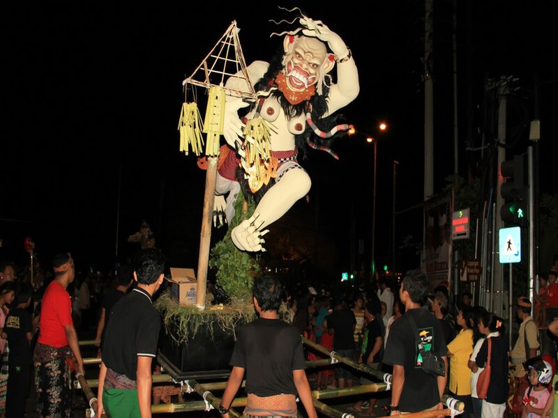 Festival Pawai Ogoh-Ogoh Asal Bali yang Tak Boleh Dilewatkan