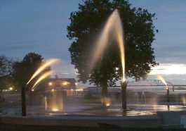 Riverside Park Muscatine Tempat Santai Sambil Menikmati Sunset di Tepi Mississippi