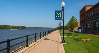 Muscatine Riverwalk Experience: Walking Through the Heart of Iowa’s Riverside Charm