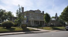 Red Barn Studio Series Exploring Color Techniques Workshop at Muscatine Art Center