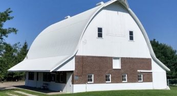 Historic Barns and Museums : Muscatine’s Agricultural Legacy